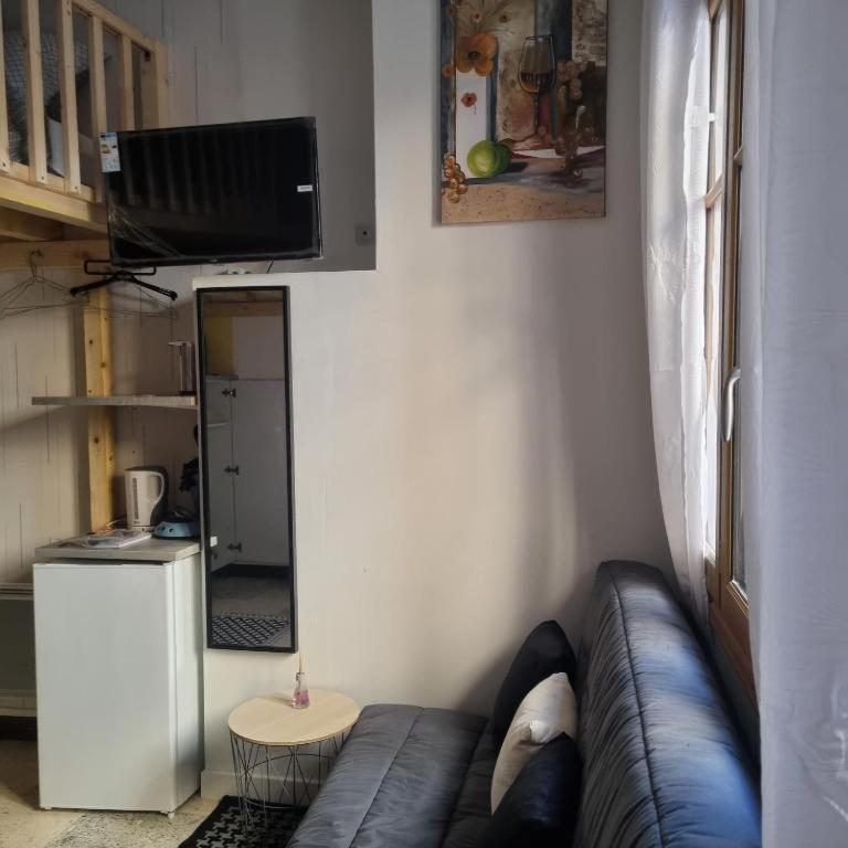 Beau Studio En Centre Ville ナルボンヌ エクステリア 写真